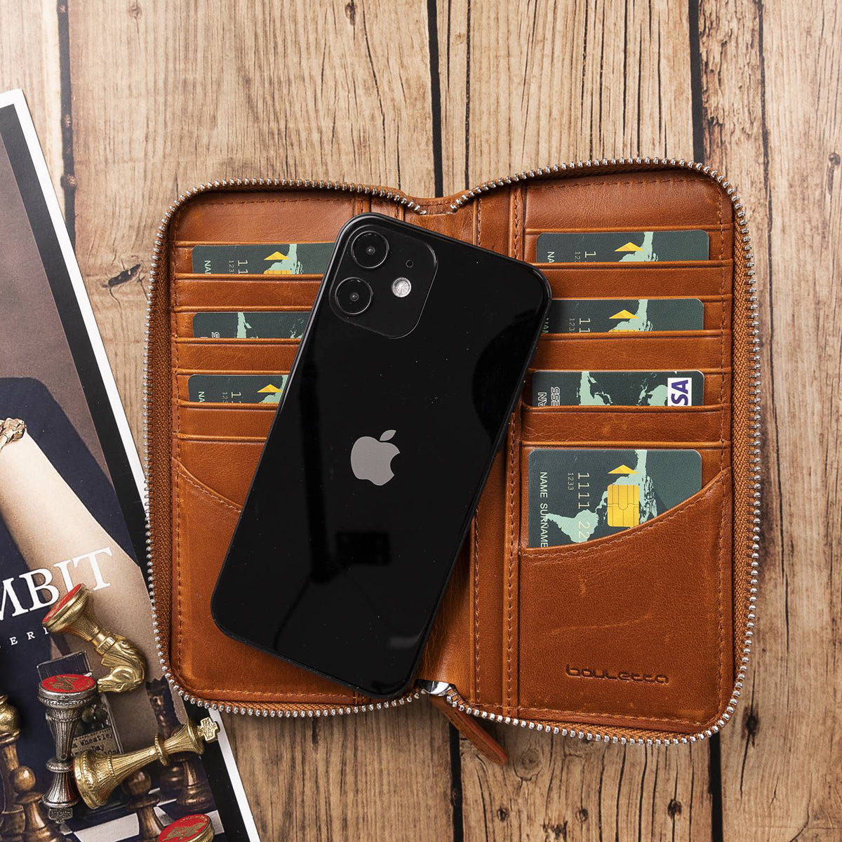 Leder Reisebrieftasche mit Reißverschluss – 16 Kartenfächer | Sattelbraun